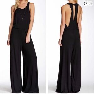 Go Couture NWOT Black Wide-Leg Jumpsuit. Size L